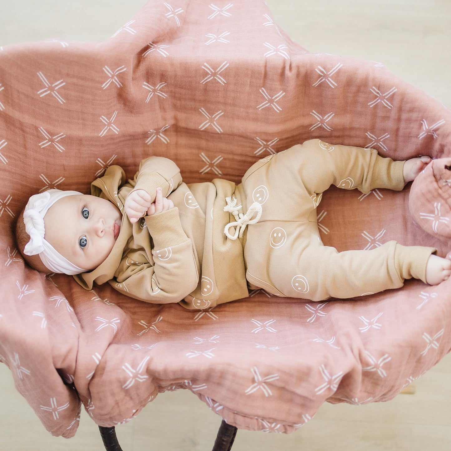Just Peachy Muslin Quilt - Mack & Harvie