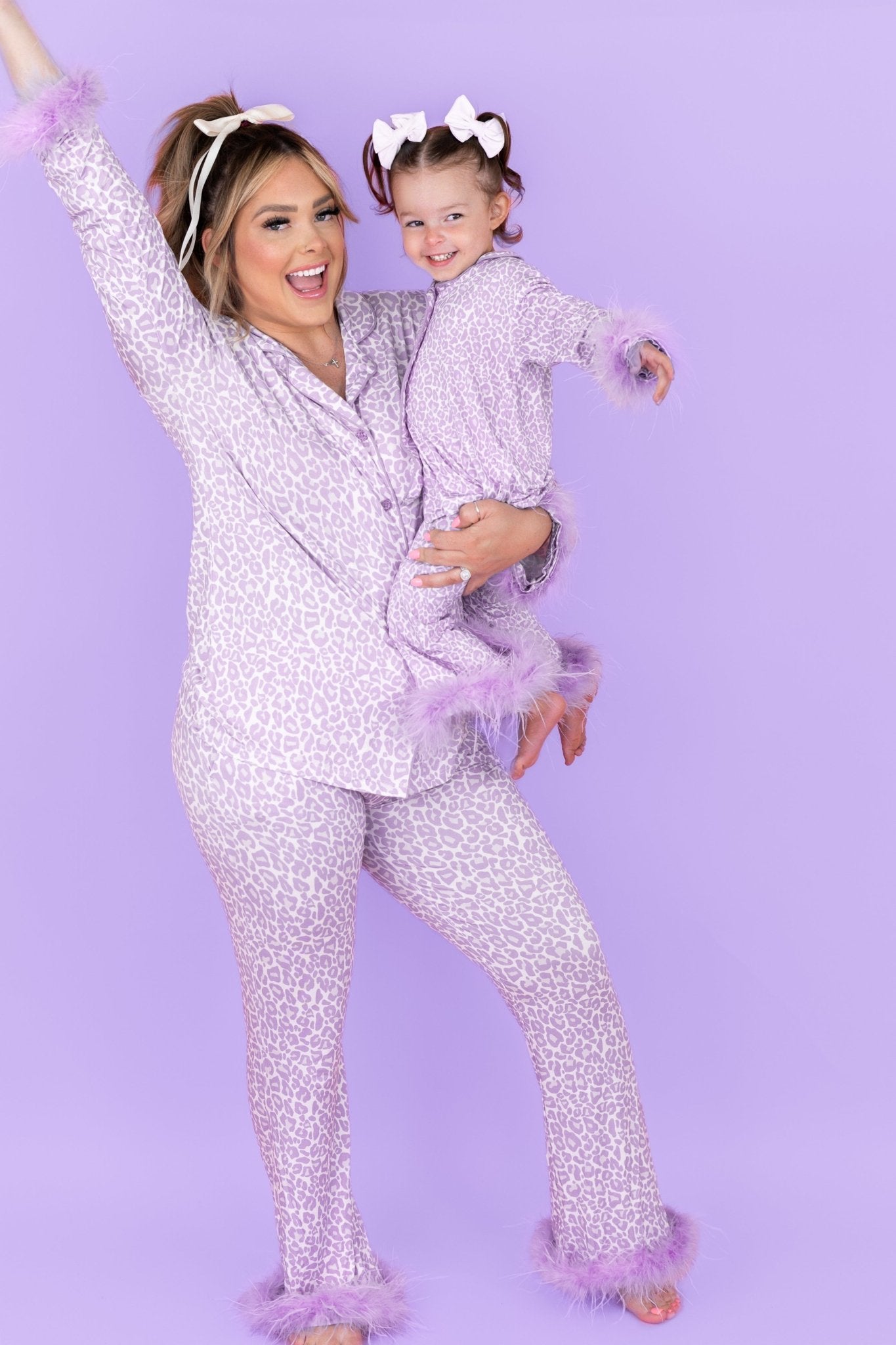 LAVENDER LEOPARD WOMEN’S RELAXED FLARE FEATHERED DREAM SET - Mack & Harvie