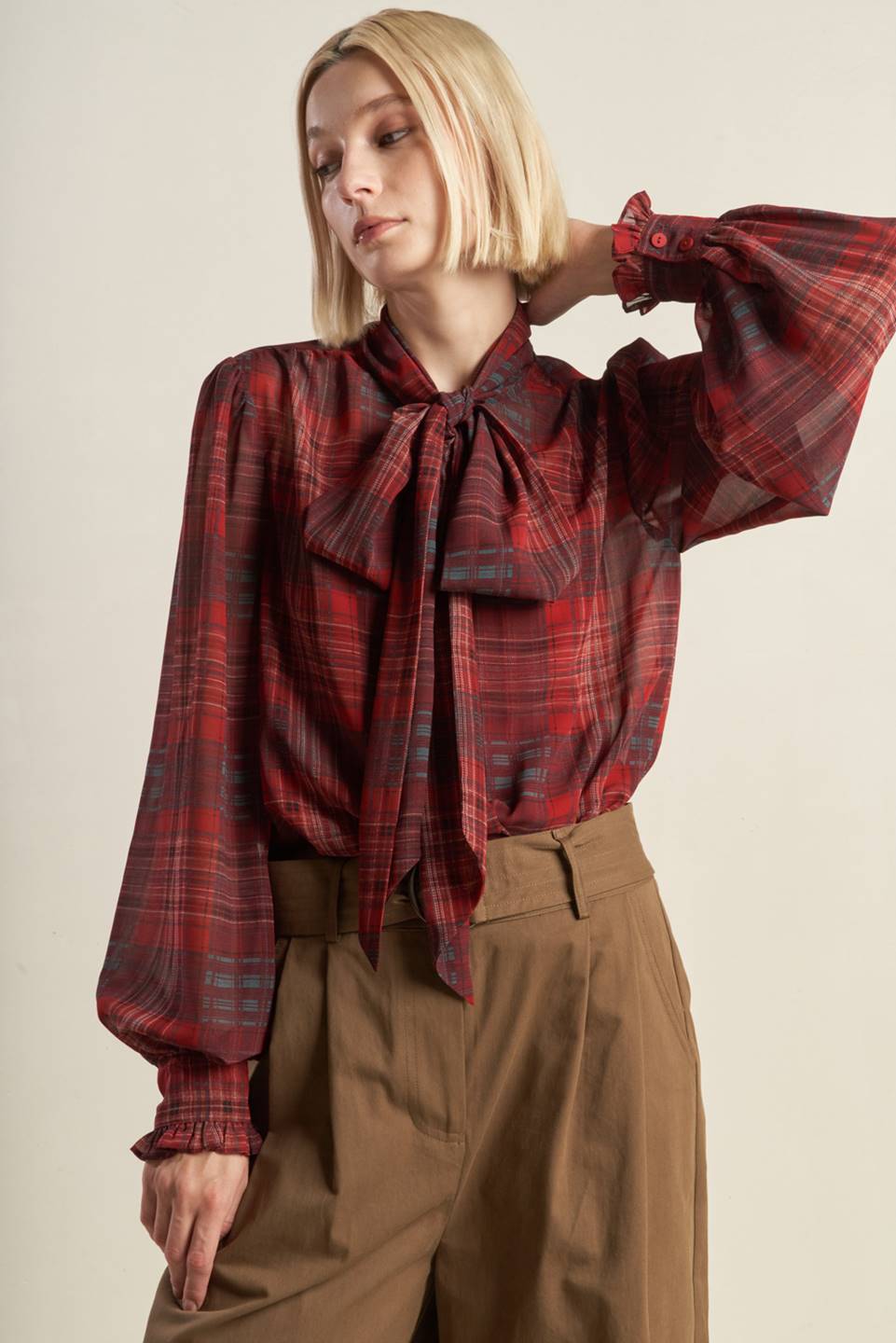 LOVELY INTUITION WOVEN PLAID TOP - Mack & Harvie
