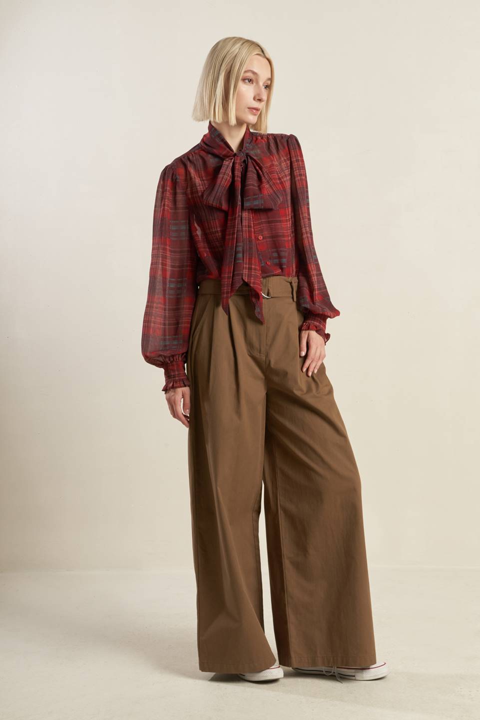 LOVELY INTUITION WOVEN PLAID TOP - Mack & Harvie