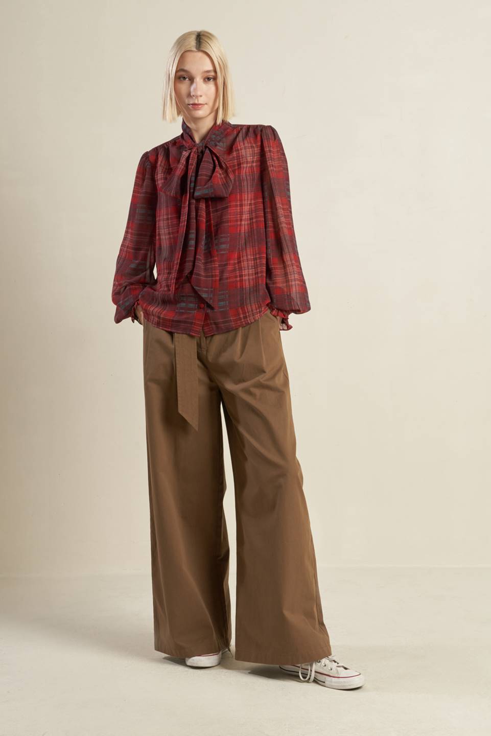 LOVELY INTUITION WOVEN PLAID TOP - Mack & Harvie