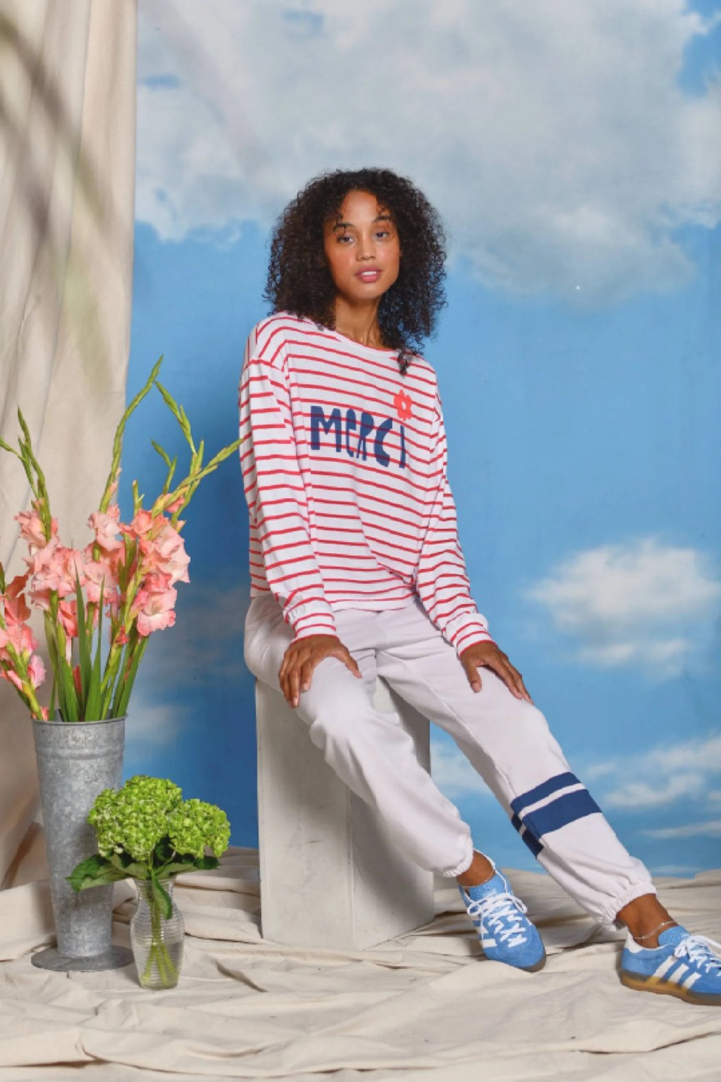 Merci Crew Pullover