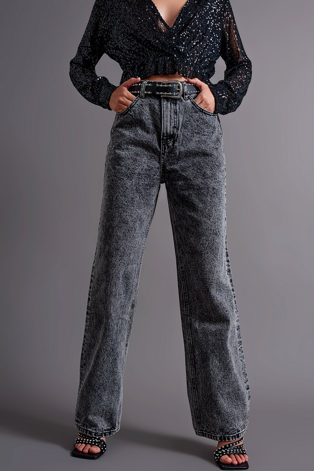 Mom Jeans With High Waist in Black - Mack & Harvie