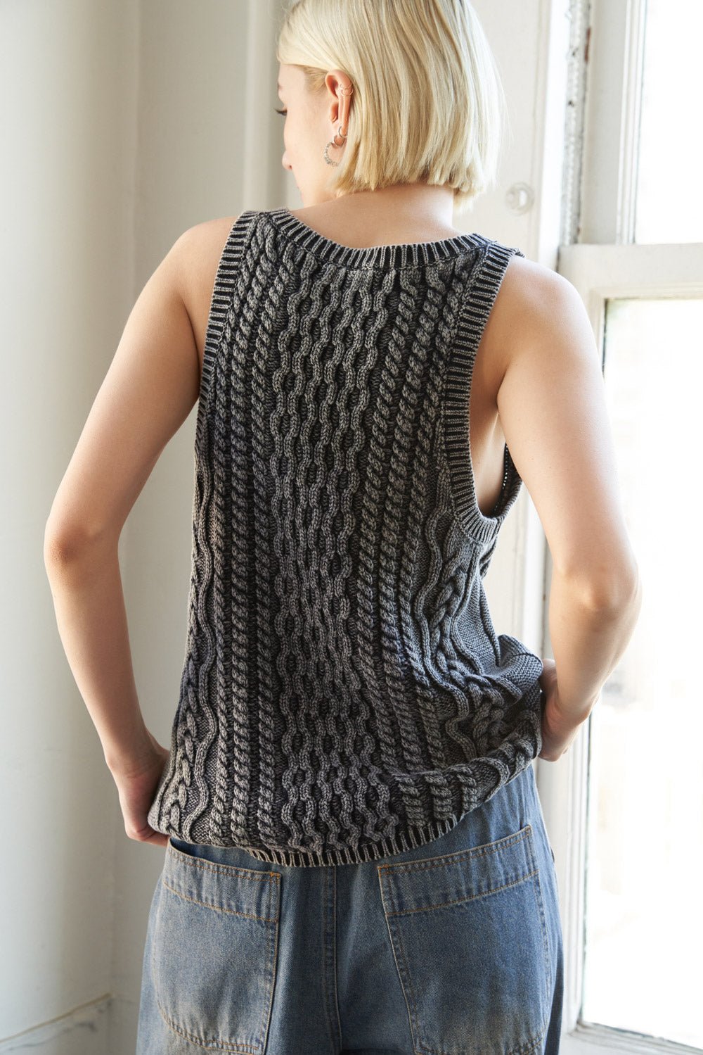NEVER FORGET KNIT TANK TOP - Mack & Harvie