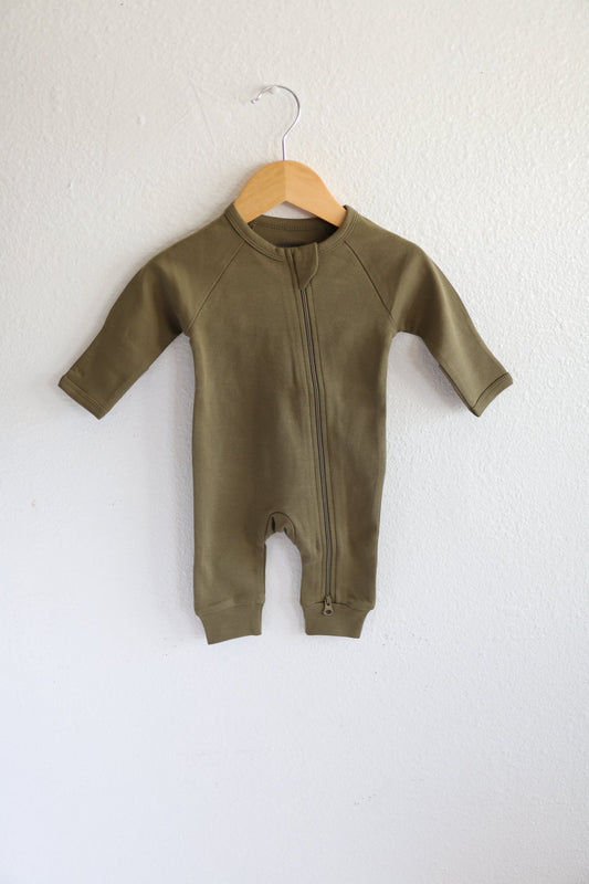 Organic Cotton Baby Zipper Sleeper in Olive - Mack & Harvie