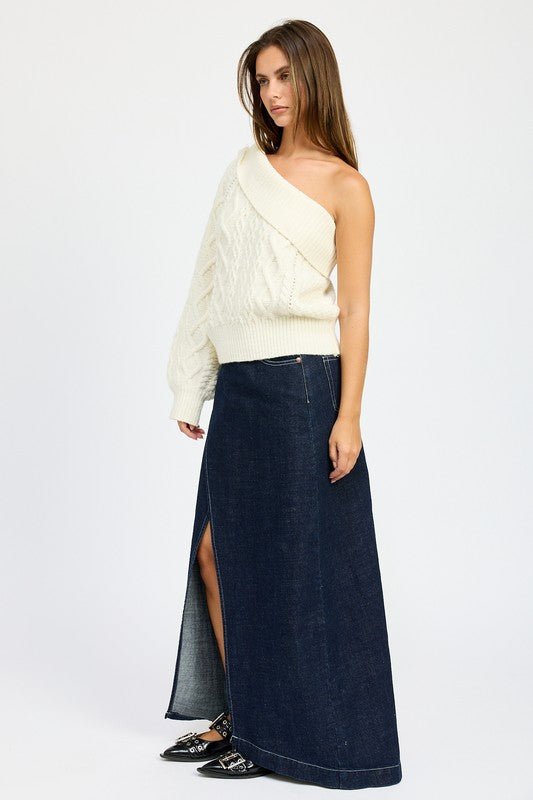 OVERSIZED ONE SHOULDER SWEATER - Mack & Harvie