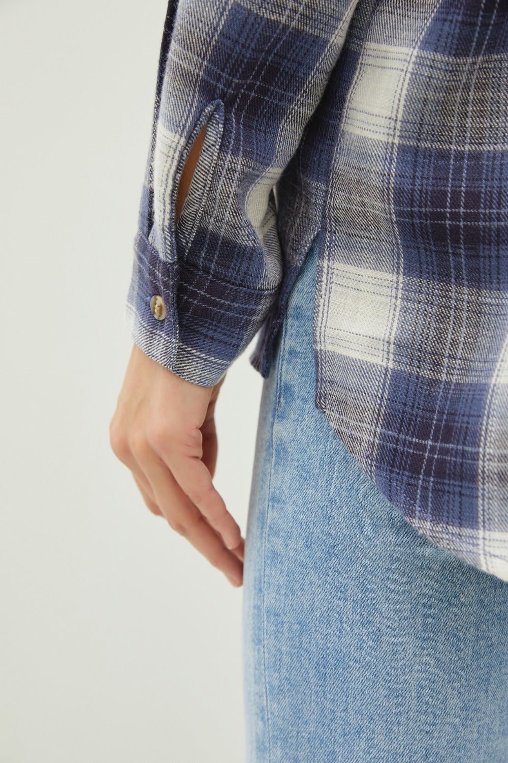 Plaid Flannel Button Down Shirt with Chest Pocket - Mack & Harvie