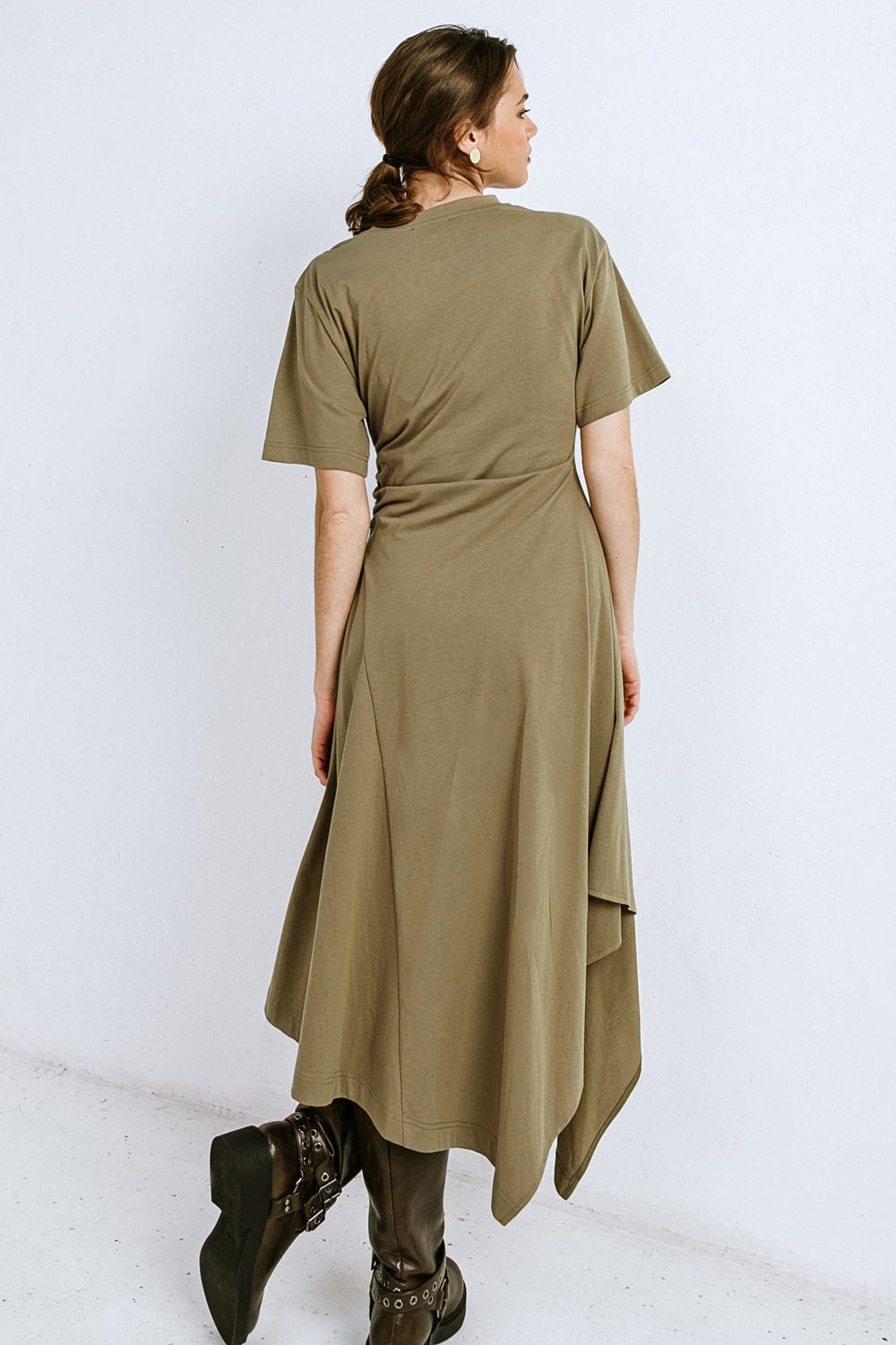 RIGHT ON CUE KNIT MIDI DRESS - Mack & Harvie