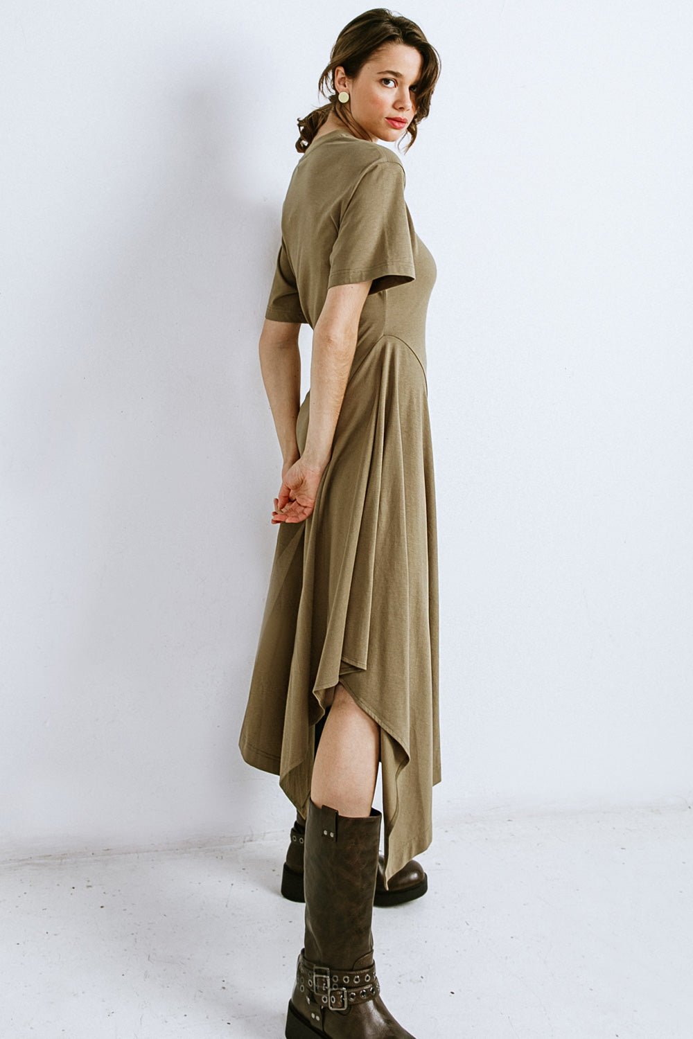 RIGHT ON CUE KNIT MIDI DRESS - Mack & Harvie