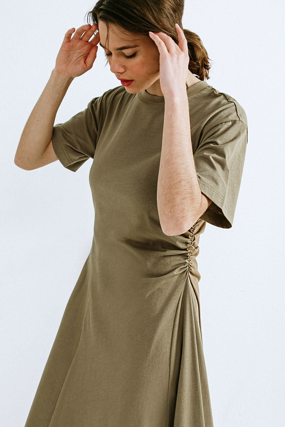 RIGHT ON CUE KNIT MIDI DRESS - Mack & Harvie