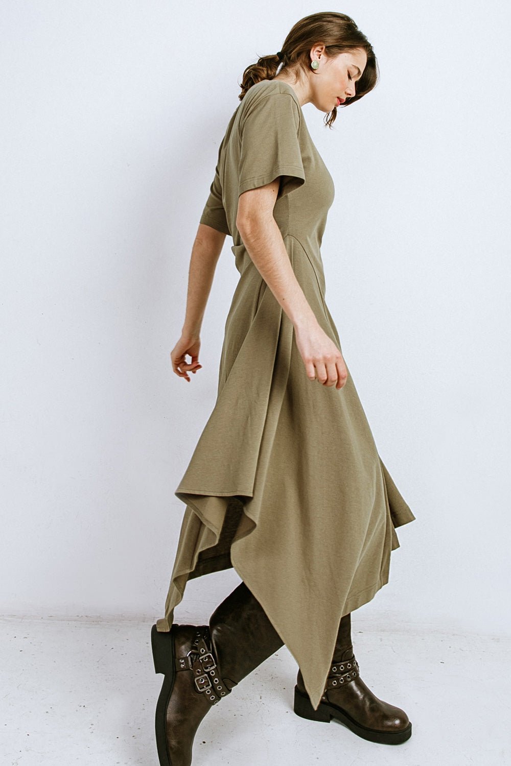 RIGHT ON CUE KNIT MIDI DRESS - Mack & Harvie
