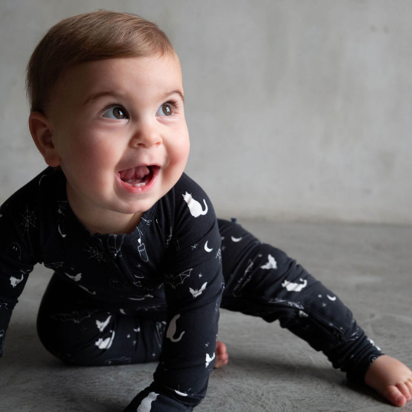 *PRE-ORDER 9/29* Spooky | Bamboo Zip Romper