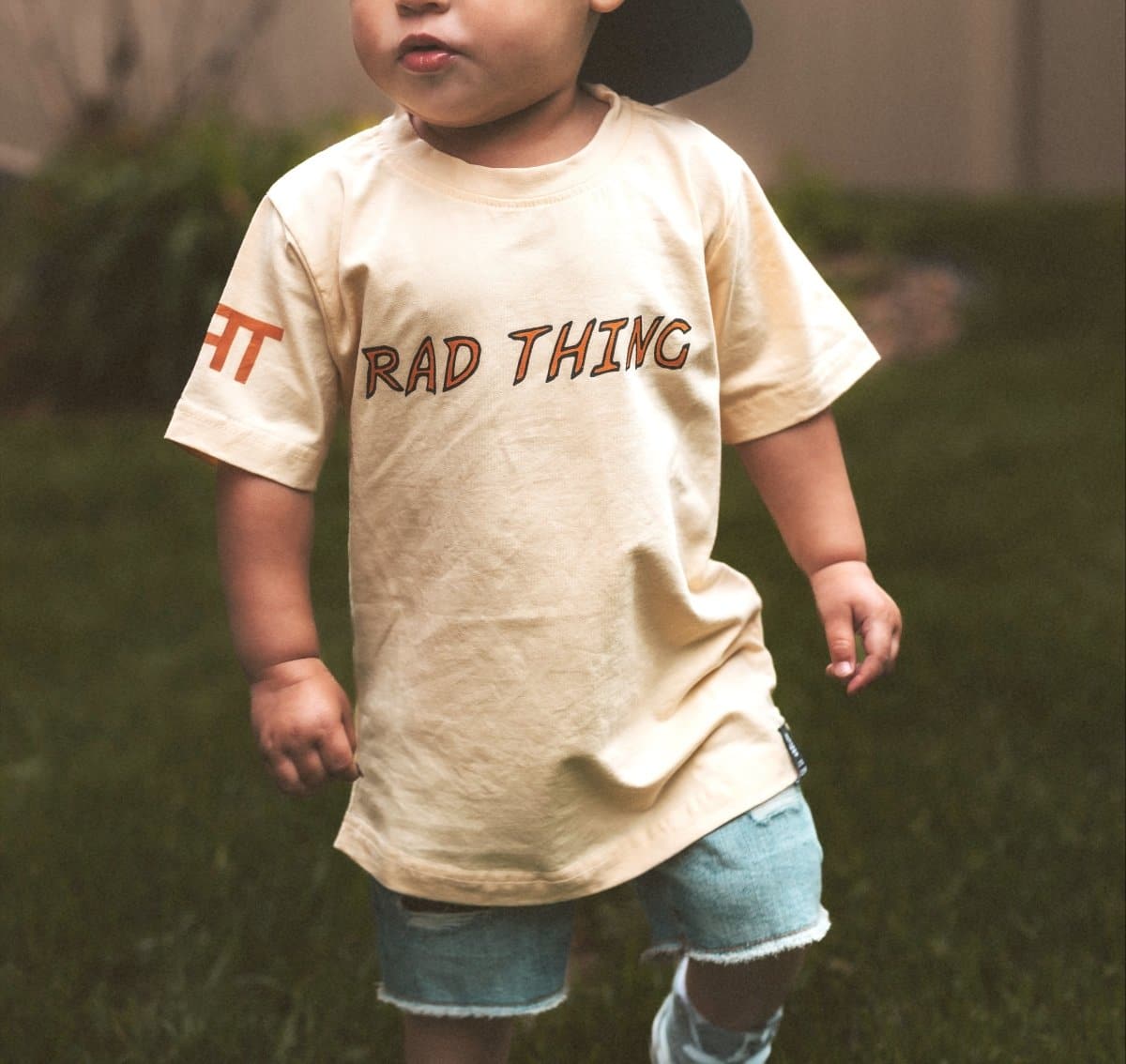 WHERE THE RAD THINGS ARE™ TEE - GOLDEN YELLOW - Mack & Harvie