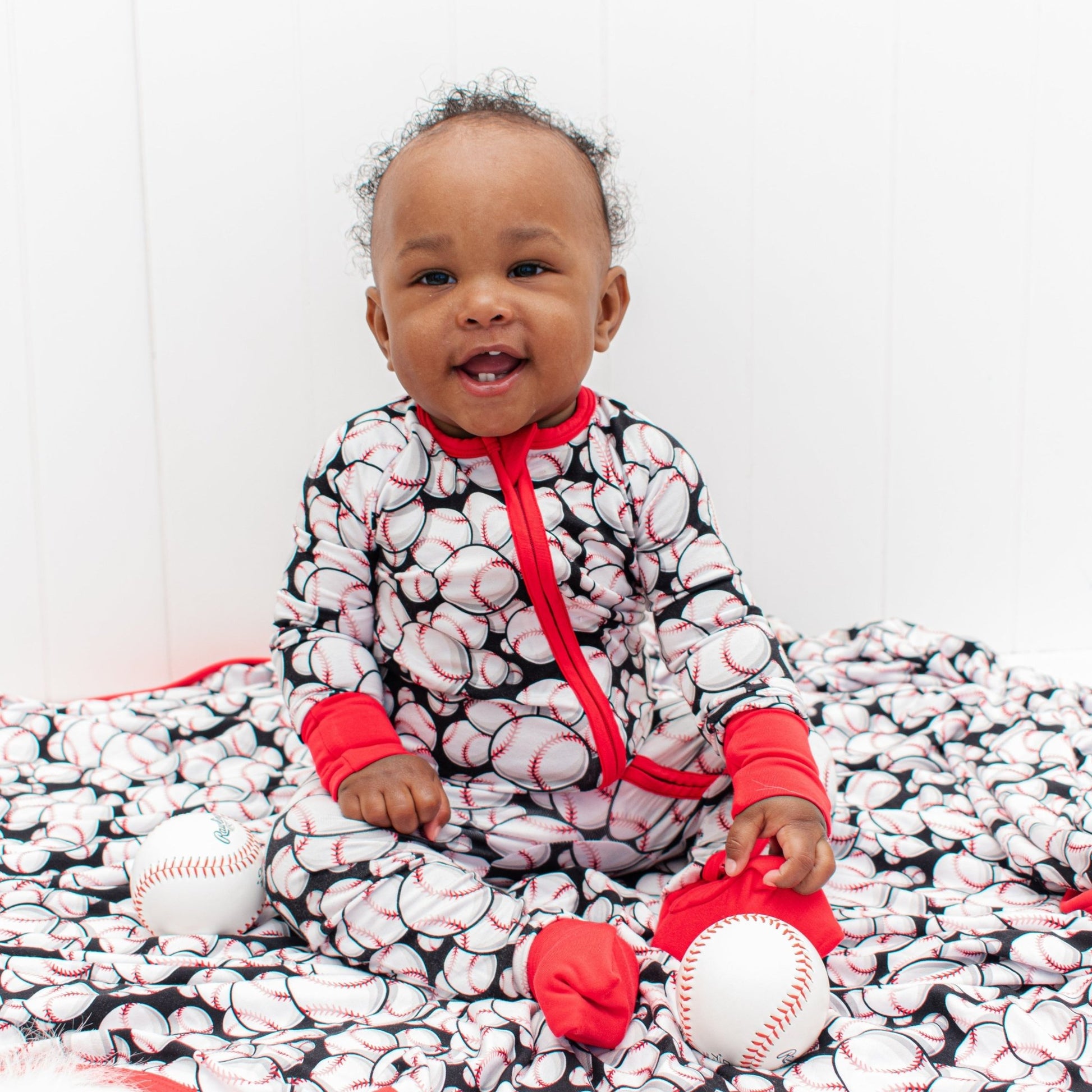 ZIP ROMPER - Baseballs - Mack & Harvie