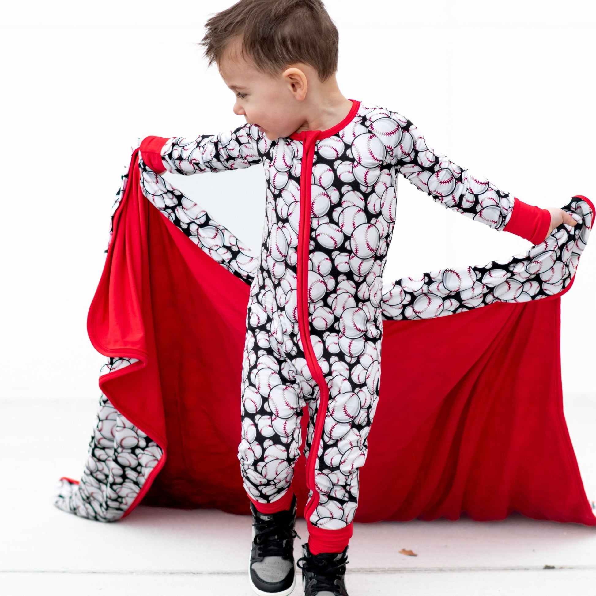 ZIP ROMPER - Baseballs - Mack & Harvie