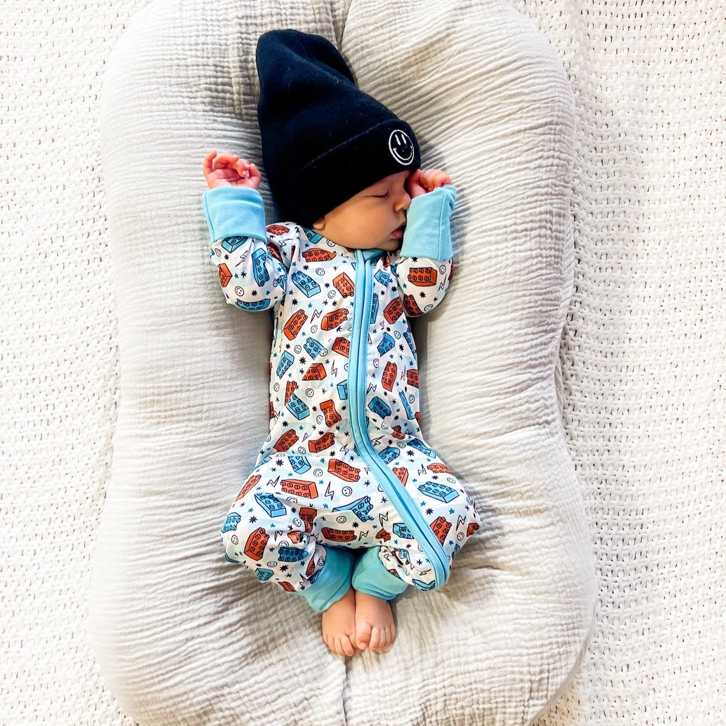 ZIP ROMPER - Legos - Mack & Harvie