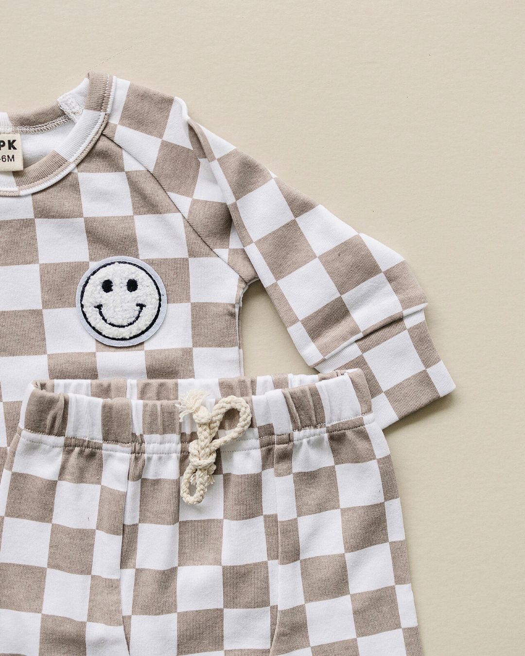 Checkered Smiley Lounge Set | Latte - Mack & Harvie