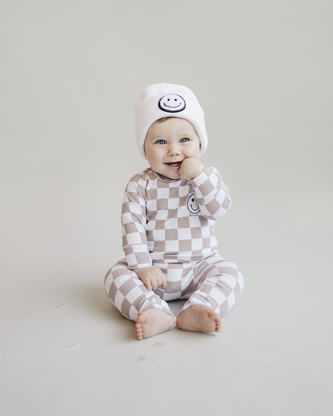 Checkered Smiley Lounge Set | Latte - Mack & Harvie