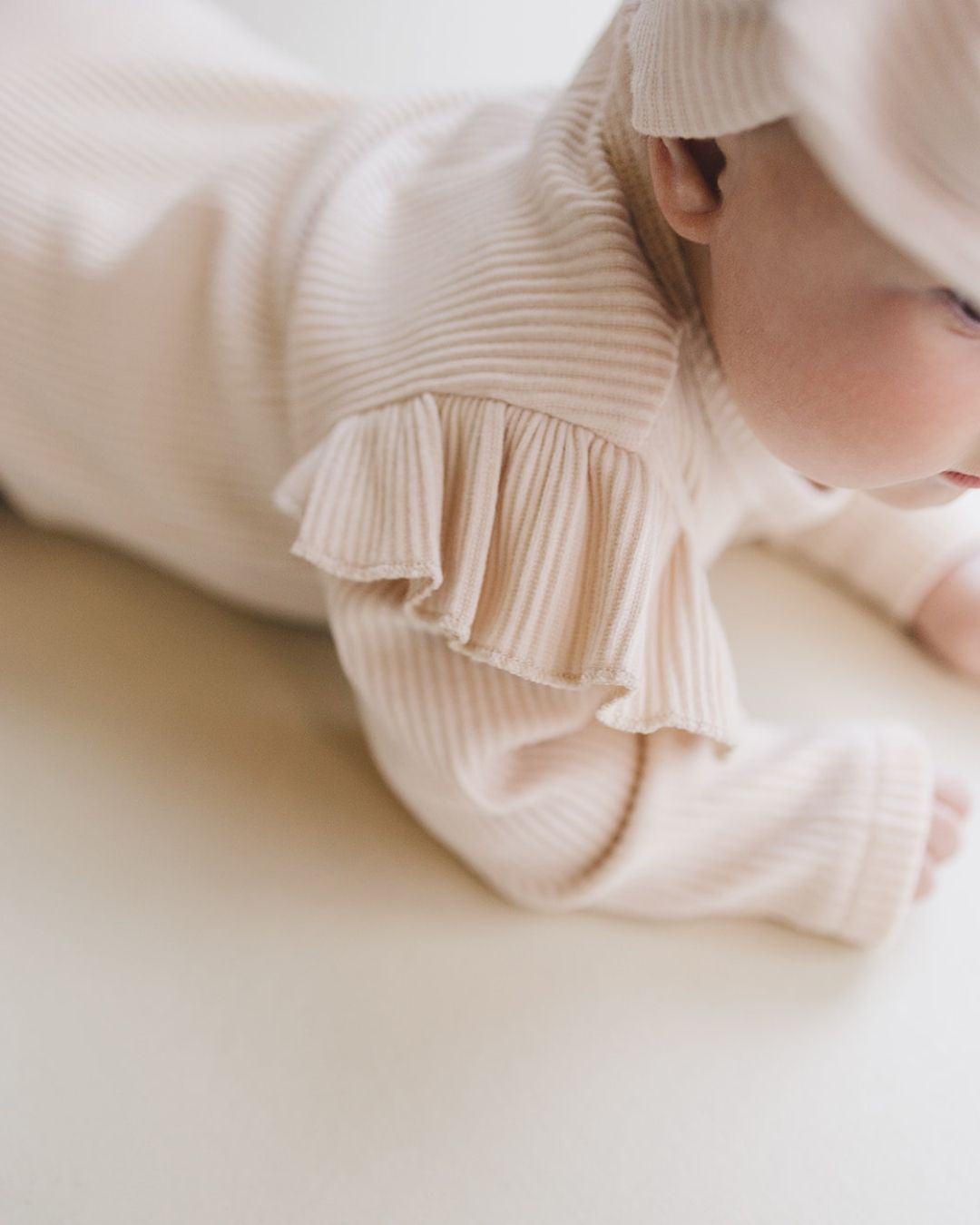 Flutter Sleeve Baby Bodysuit | Vanilla - Mack & Harvie