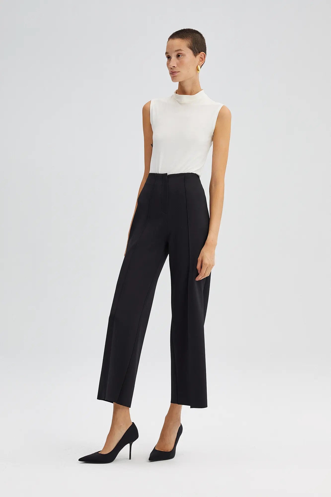 RIBBED SCUBA ANKLE TROUSERS - Mack & Harvie