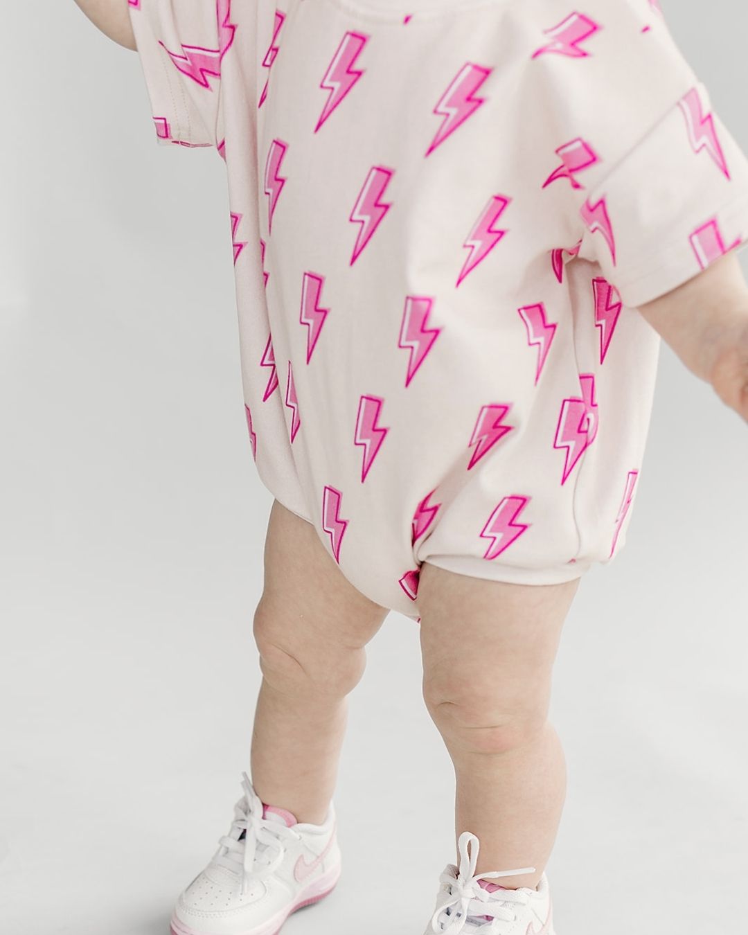 Short Sleeve Bubble Romper | Pink Bolts - Mack & Harvie