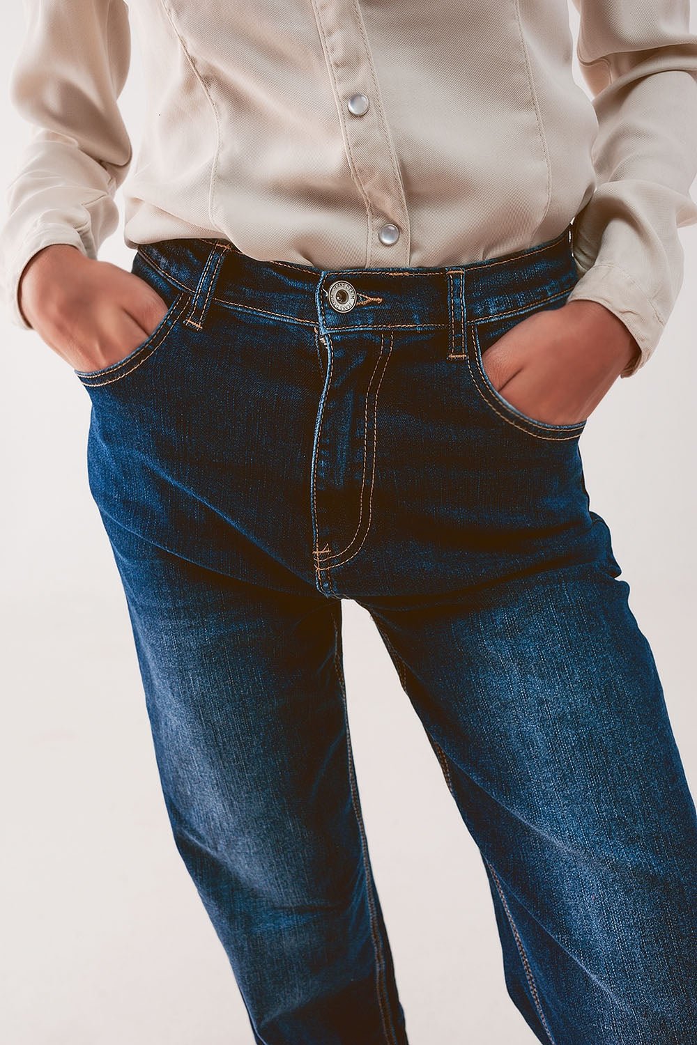 Straight Leg 90s Jeans With in Dark Blue - Mack & Harvie