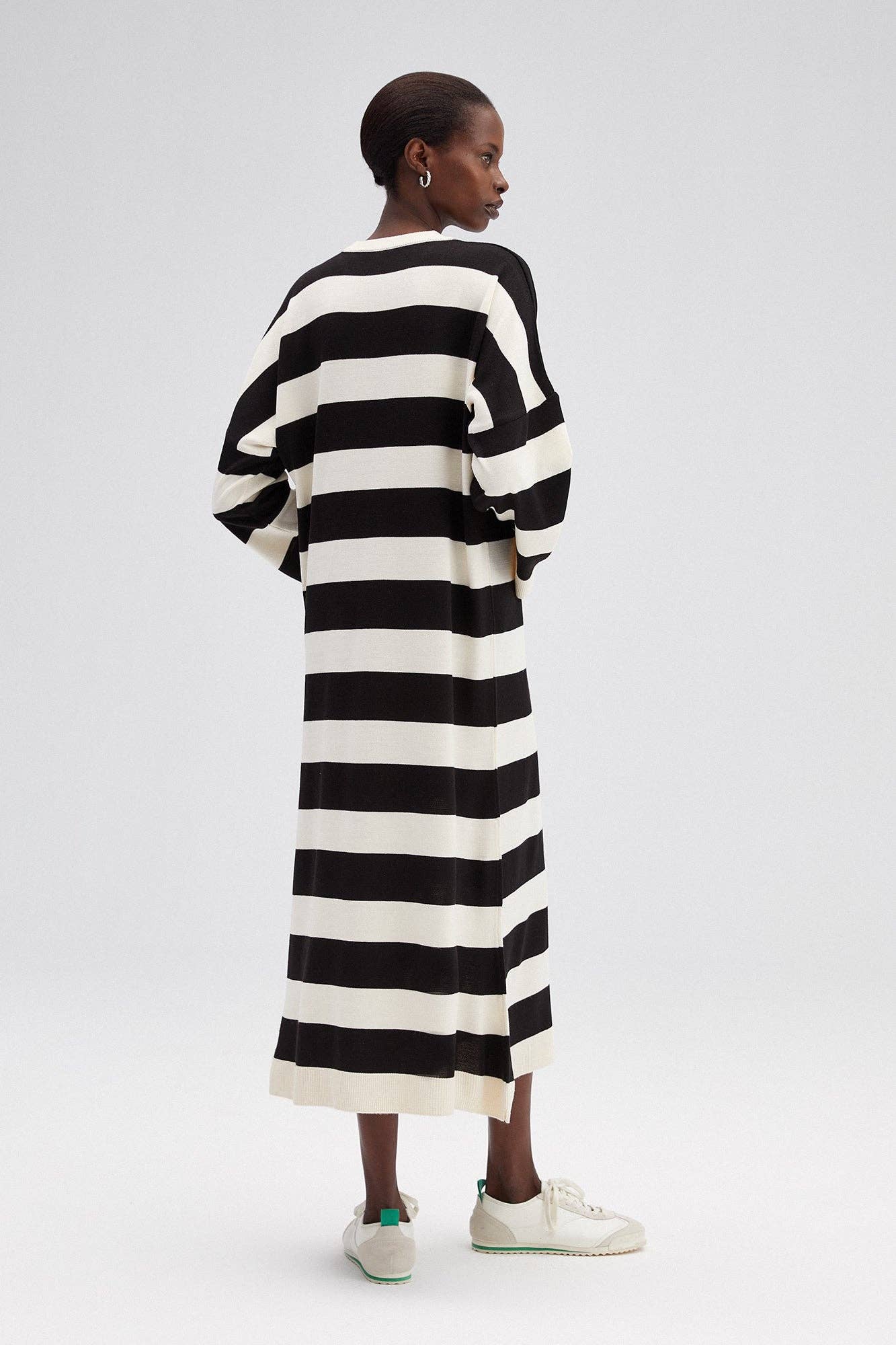 STRIPED OVERSIZE KNIT DRESS - Mack & Harvie