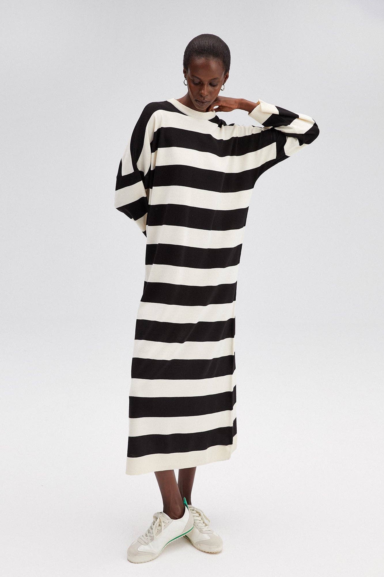 STRIPED OVERSIZE KNIT DRESS - Mack & Harvie