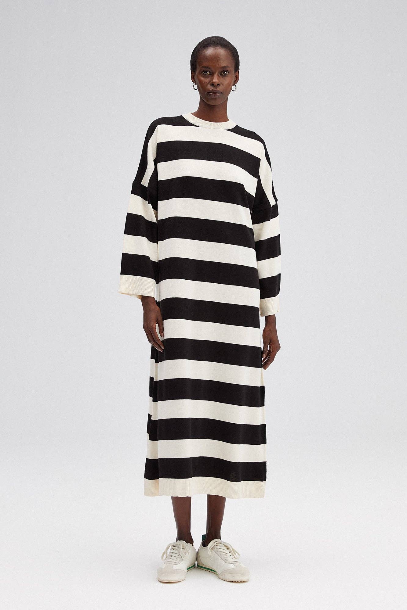 STRIPED OVERSIZE KNIT DRESS - Mack & Harvie